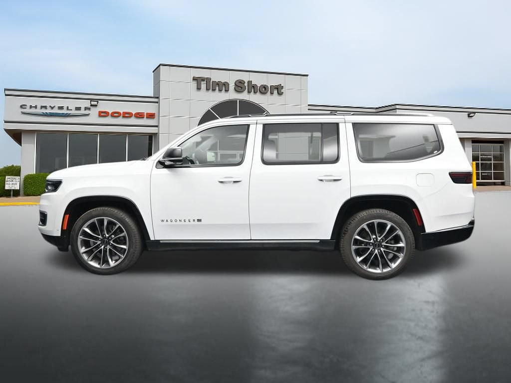 Used 2025 Jeep Wagoneer Series III w/ Premium Group I AWD/4WD image 2