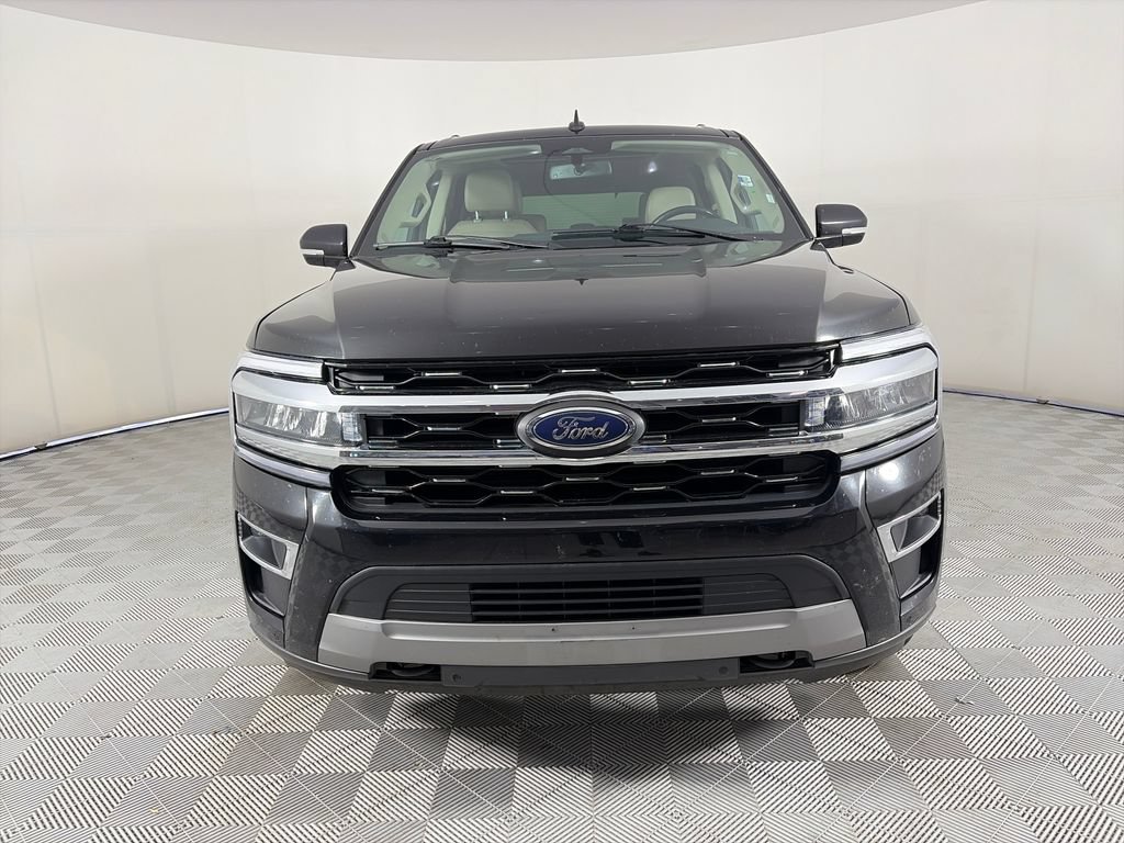 Used 2023 Ford Expedition Limited AWD/4WD image 2