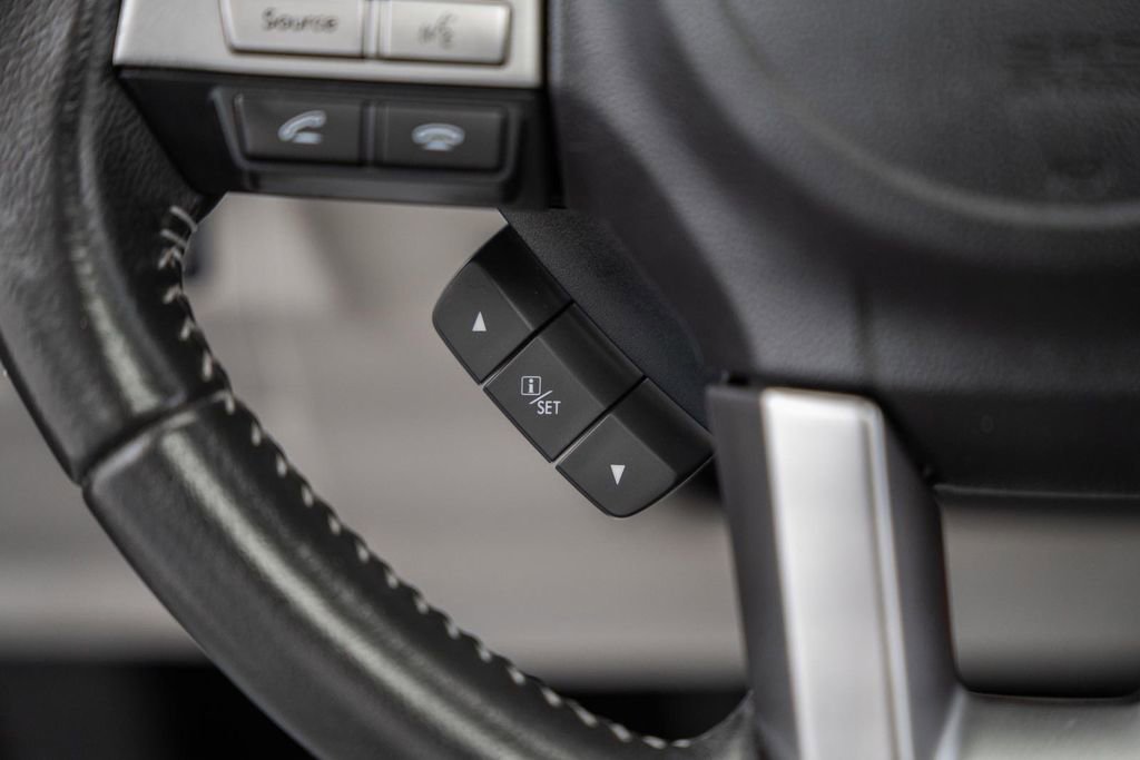 Used 2017 Subaru Forester 2.5i Limited AWD/4WD image 31