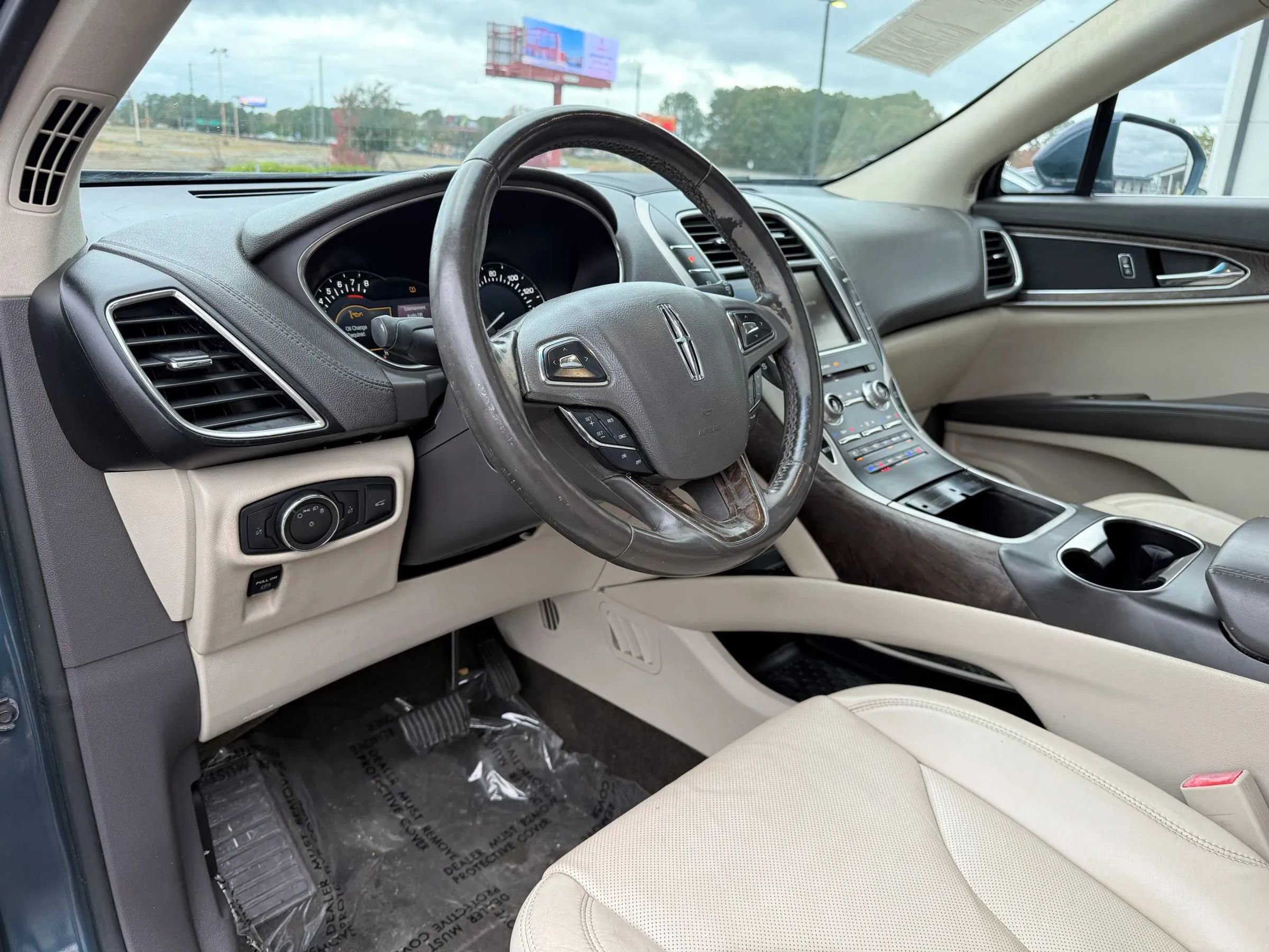 Used 2016 Lincoln MKX Reserve w/ Technology Package image 15