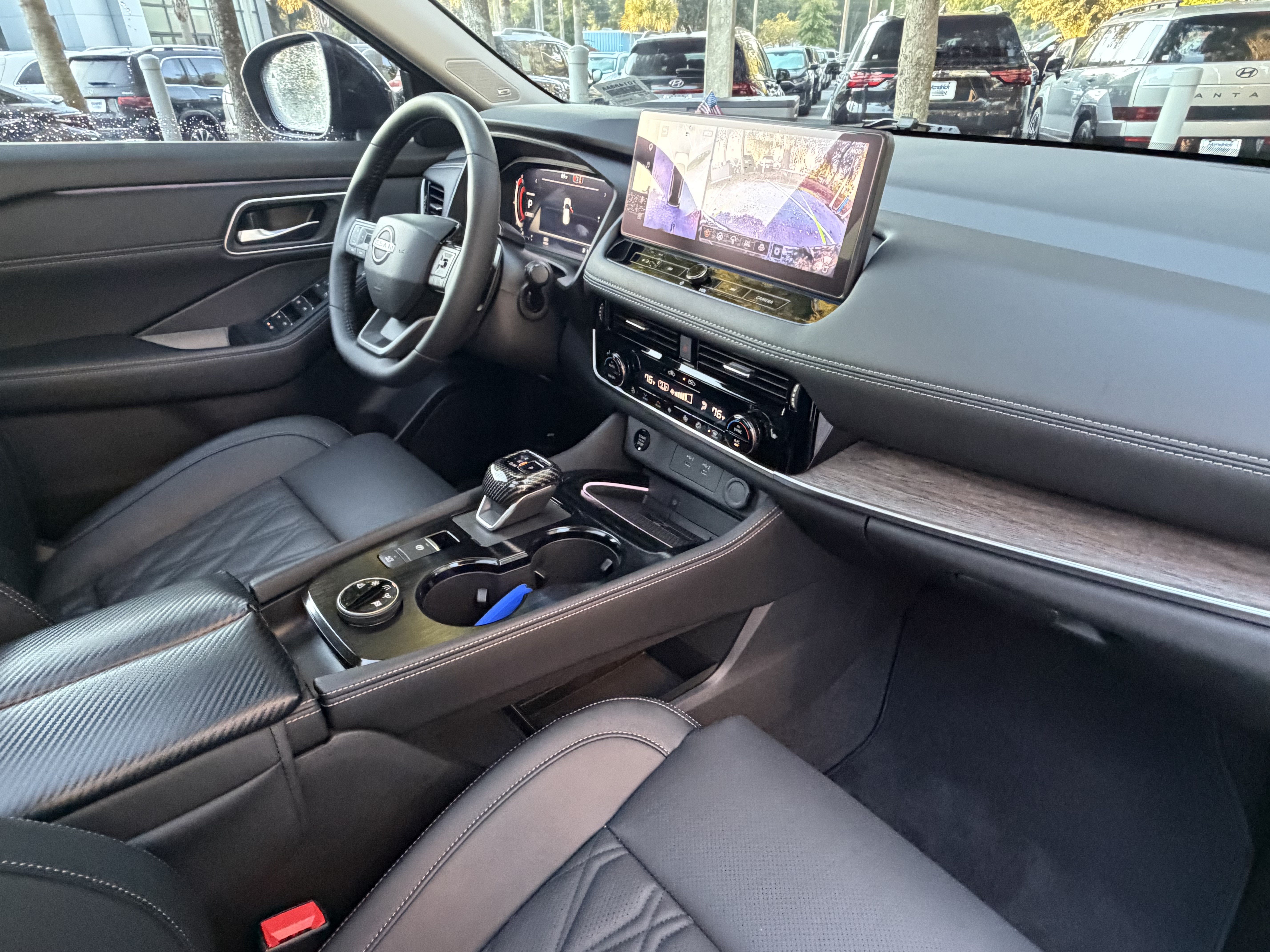 Used 2026 Nissan Rogue Platinum w/ Tech Package AWD/4WD image 45