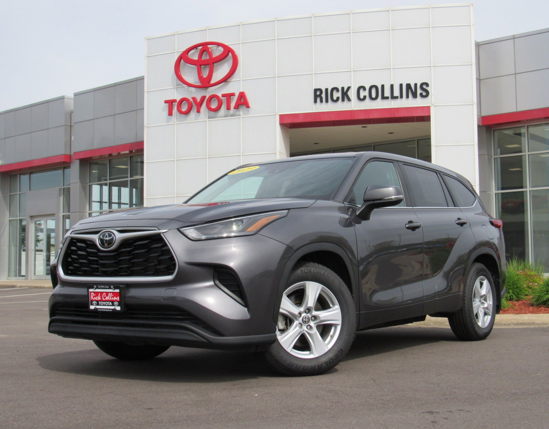 Used 2023 Toyota Highlander L