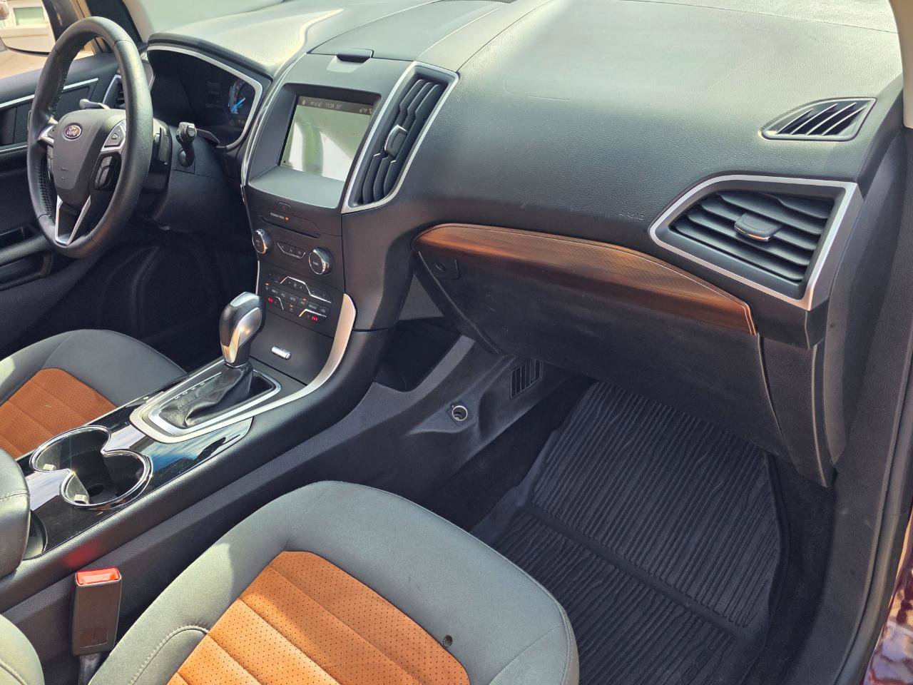 Used 2018 Ford Edge SEL w/ Equipment Group 201A image 23