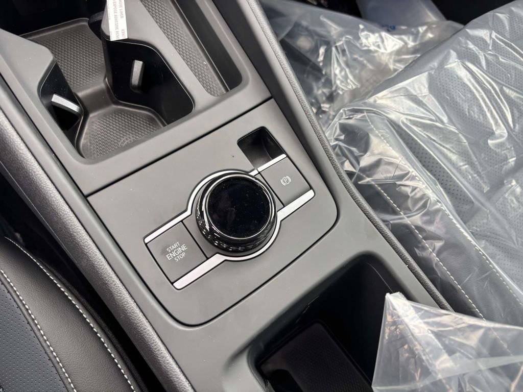 New 2026 Volkswagen Tiguan SE image 18