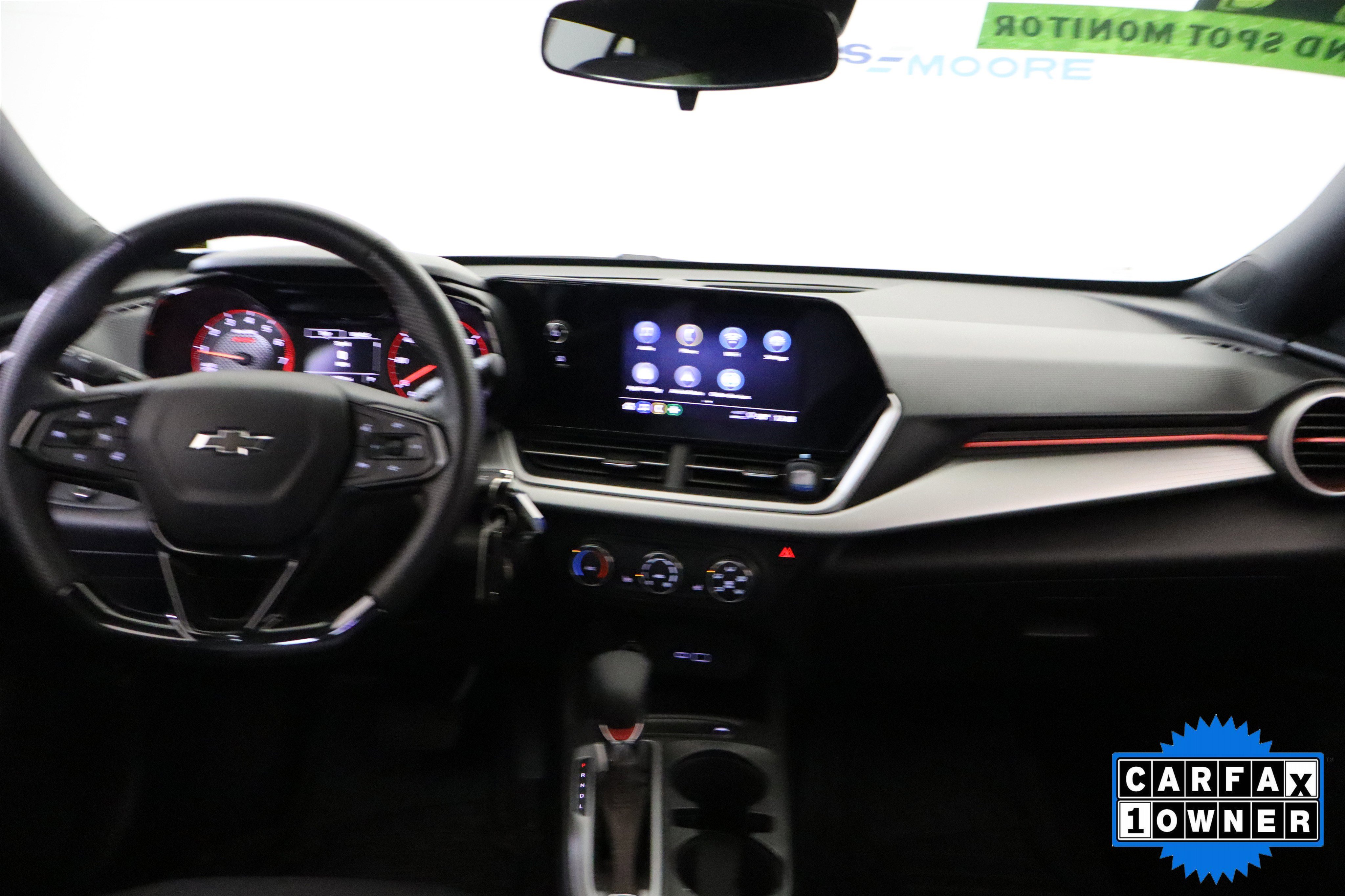 Used 2024 Chevrolet Trax RS w/ Sunroof Package image 15