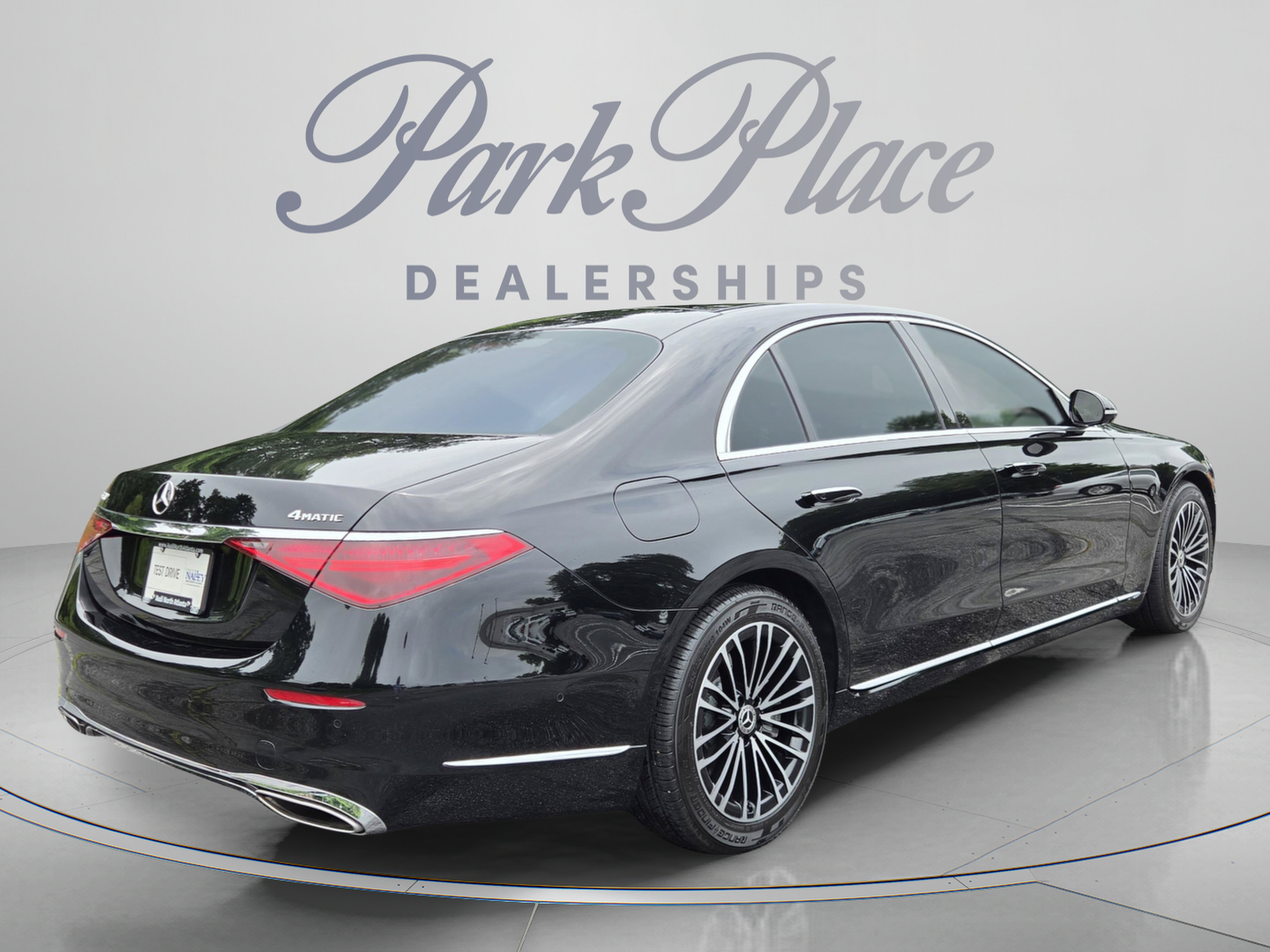 Used 2024 Mercedes-Benz S 580 4MATIC Sedan image 6