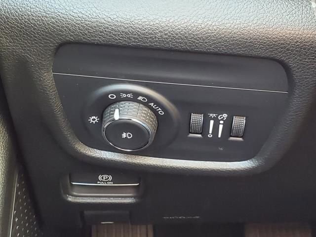 New 2025 Jeep Grand Cherokee L Limited image 14