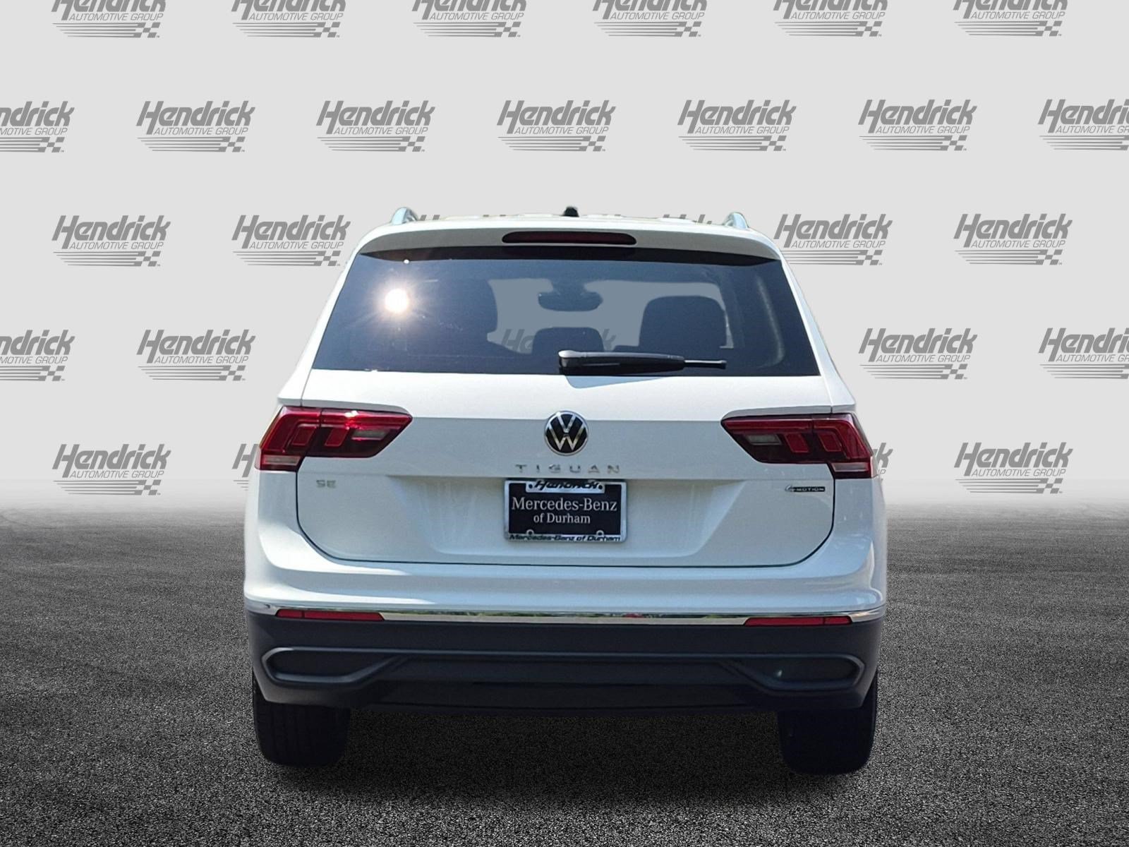 Used 2022 Volkswagen Tiguan SE AWD/4WD image 9