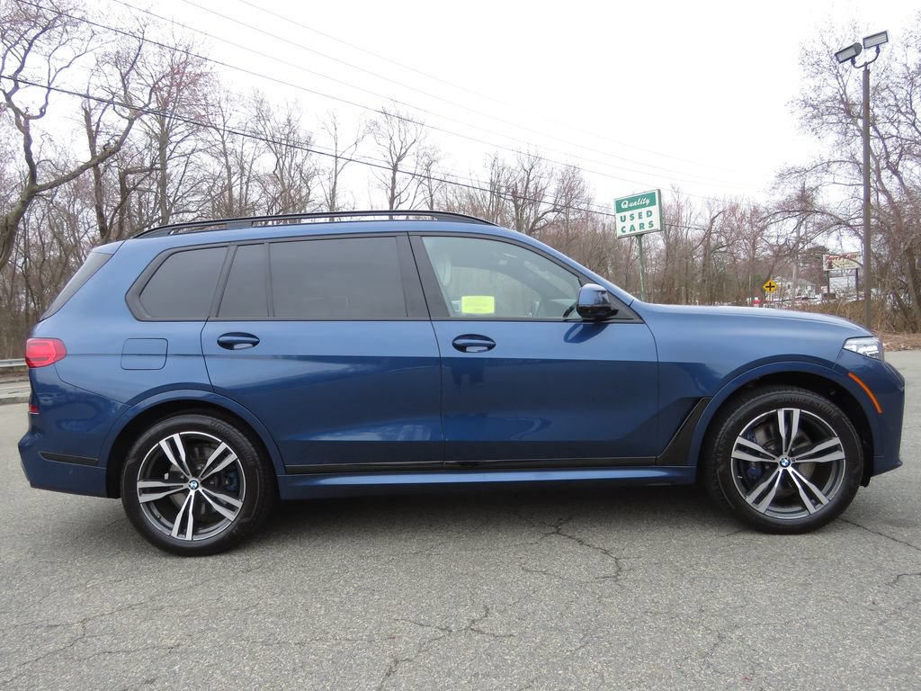 Used 2019 BMW X7 xDrive50i w/ M Sport Package AWD/4WD image 4