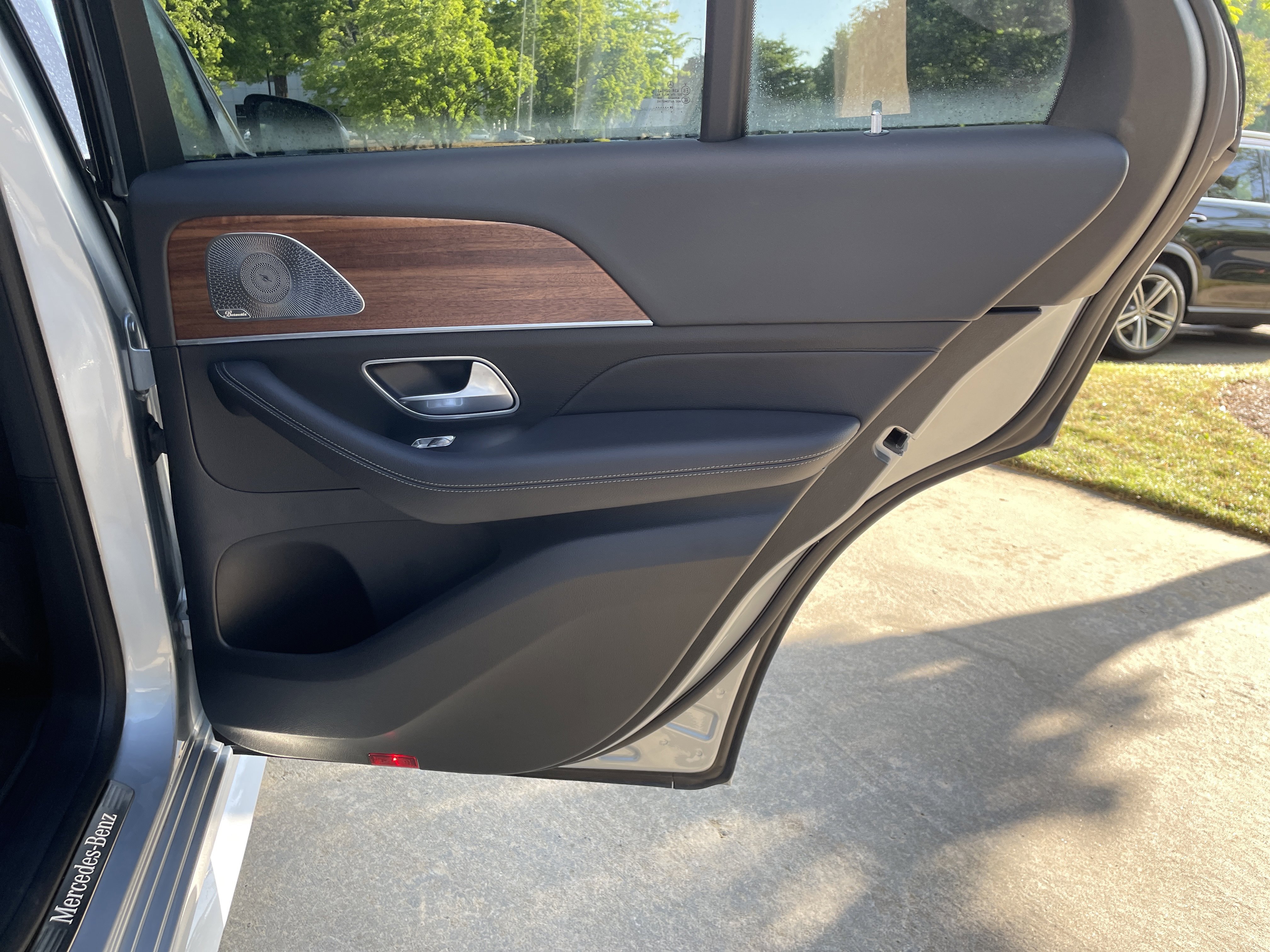 Certified 2025 Mercedes-Benz GLE 450e 4MATIC image 43