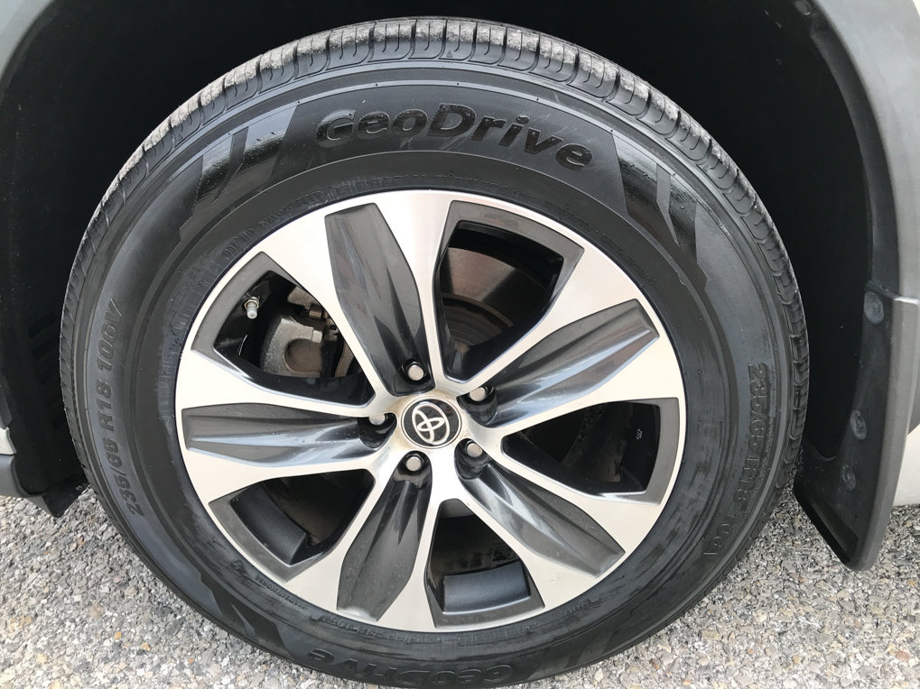 Certified 2022 Toyota Highlander XLE AWD/4WD image 14