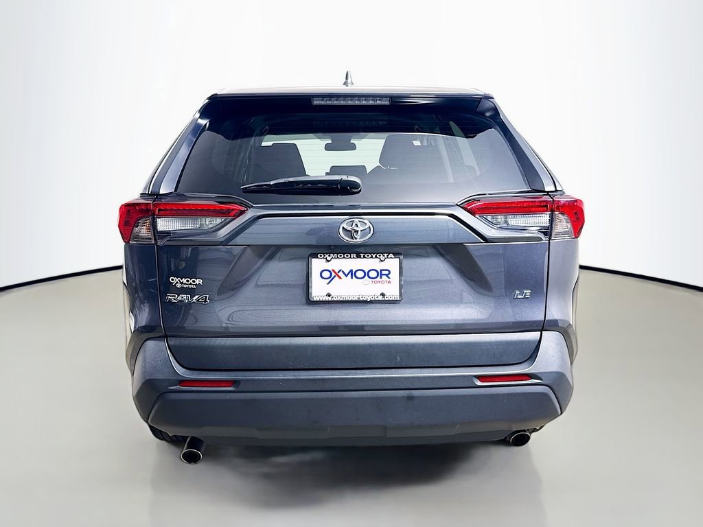 Used 2024 Toyota RAV4 LE FWD image 5