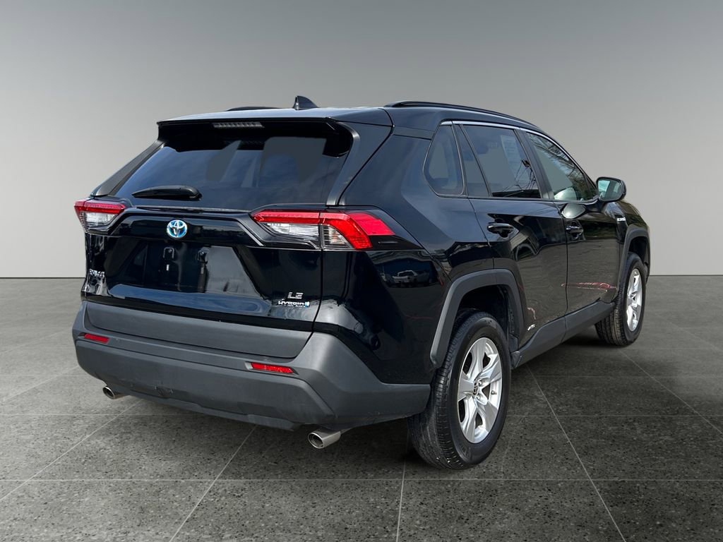 Used 2021 Toyota RAV4 LE AWD/4WD image 7