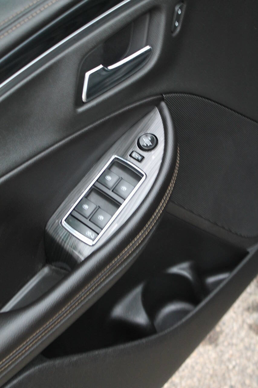Used 2019 Chevrolet Impala LT w/ Sunroof and Spoiler Package FWD image 11