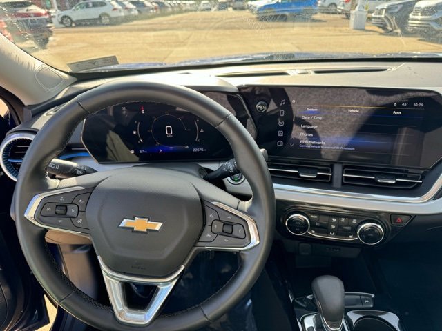 Used 2024 Chevrolet Trax LT w/ Driver Confidence Package image 10