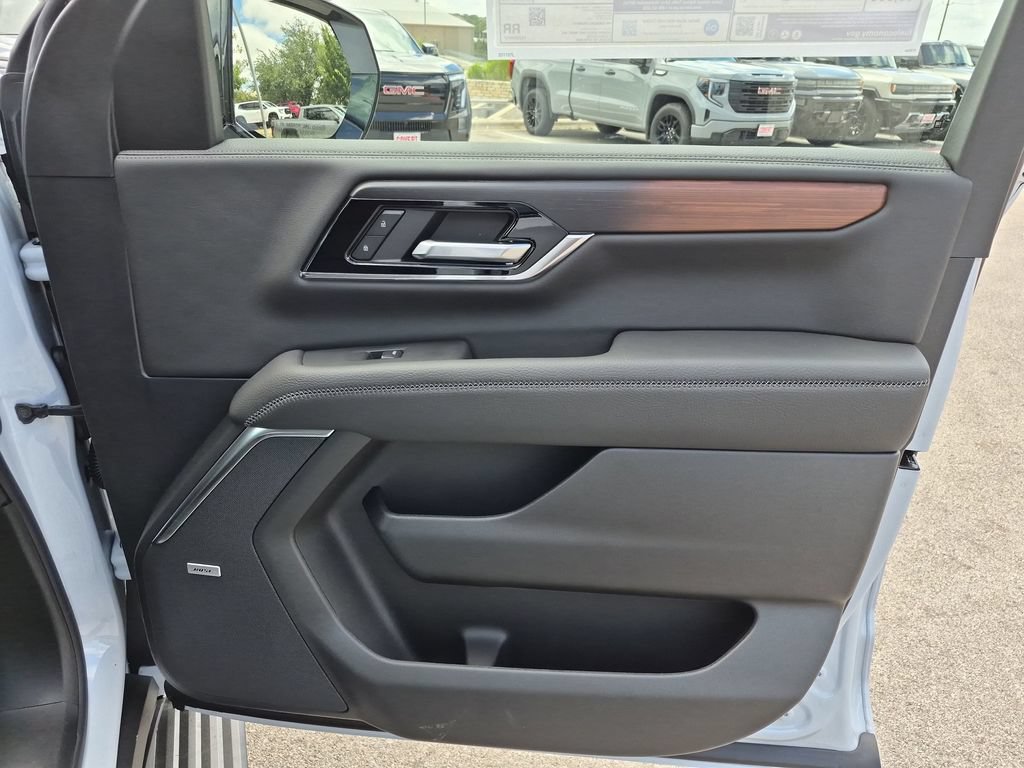 New 2026 GMC Yukon XL Denali w/ Denali Reserve Package AWD/4WD image 43