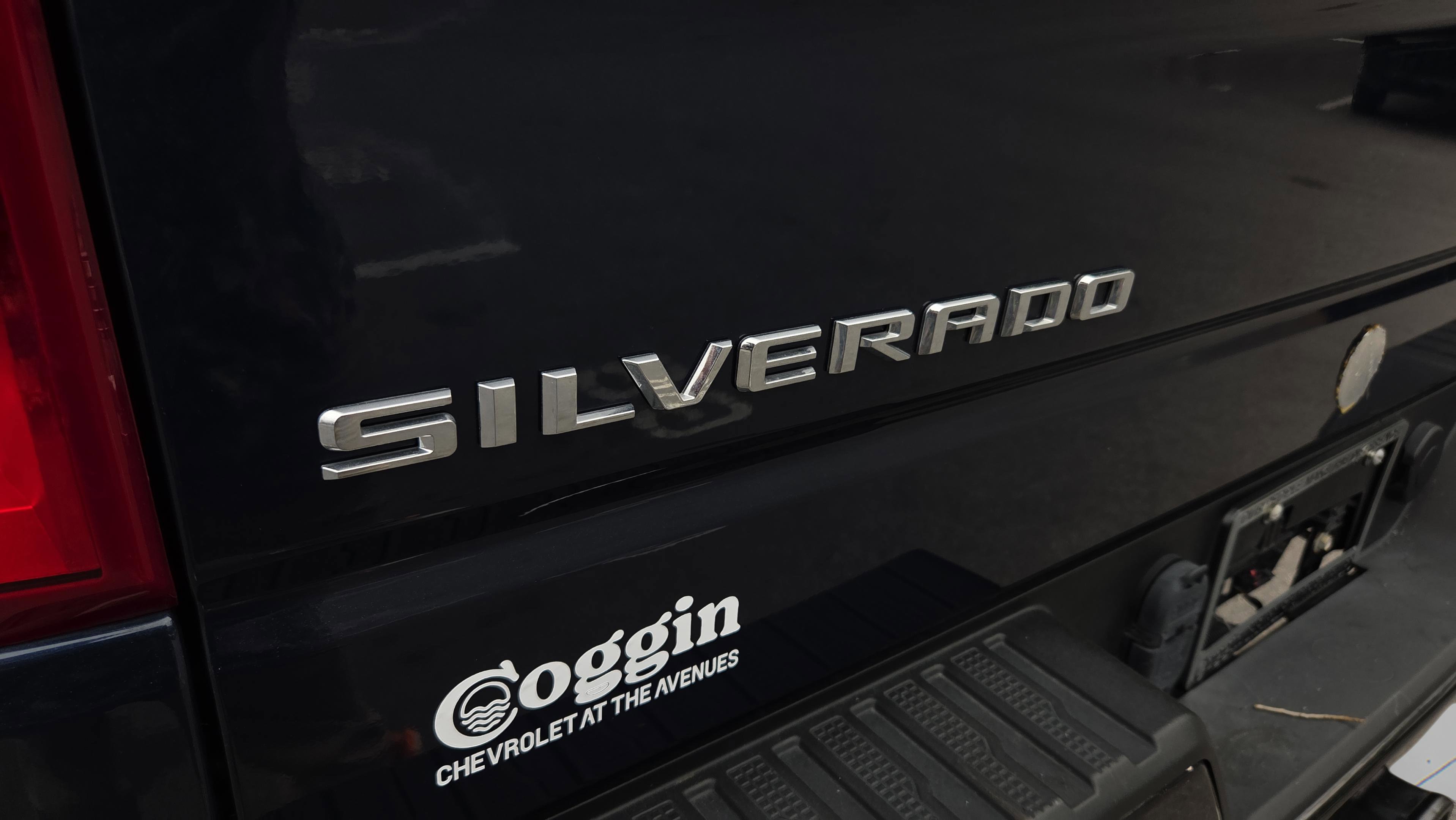 Used 2021 Chevrolet Silverado 1500 LT Trail Boss AWD/4WD image 16