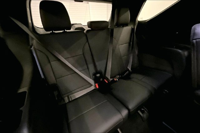 Used 2025 Chevrolet Traverse RS w/ LPO, Floor Liner Package AWD/4WD image 33
