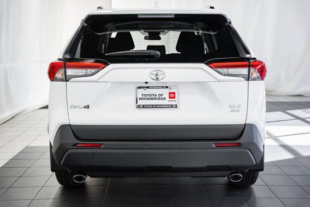 New 2025 Toyota RAV4 XLE image 5