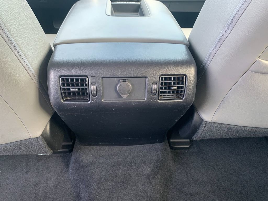 Used 2020 Toyota Tundra Limited w/ Limited Premium Package AWD/4WD image 15