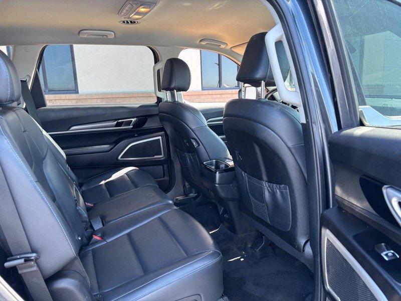 Used 2020 Kia Telluride LX FWD image 11