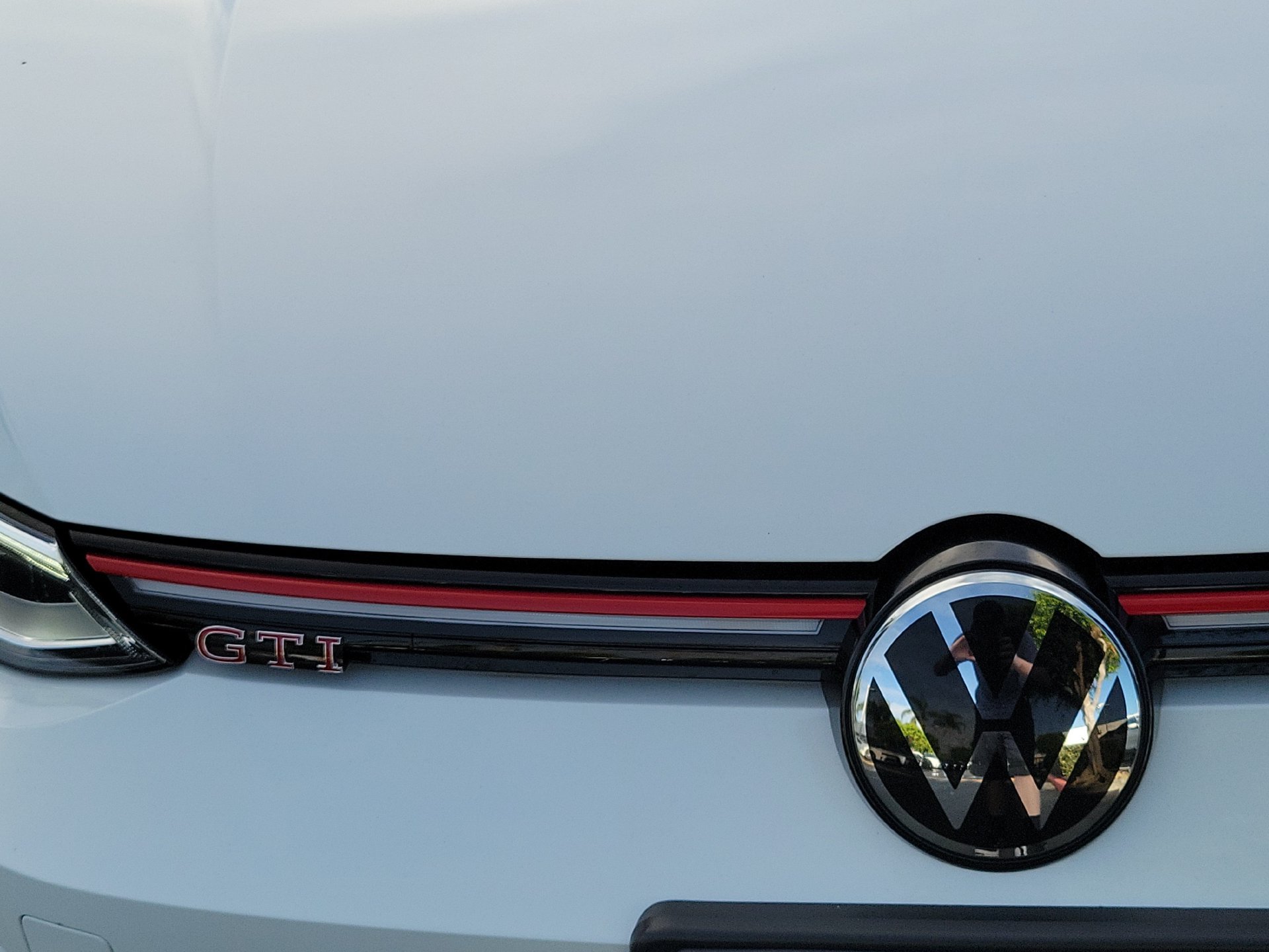 Used 2024 Volkswagen GTI SE FWD image 23