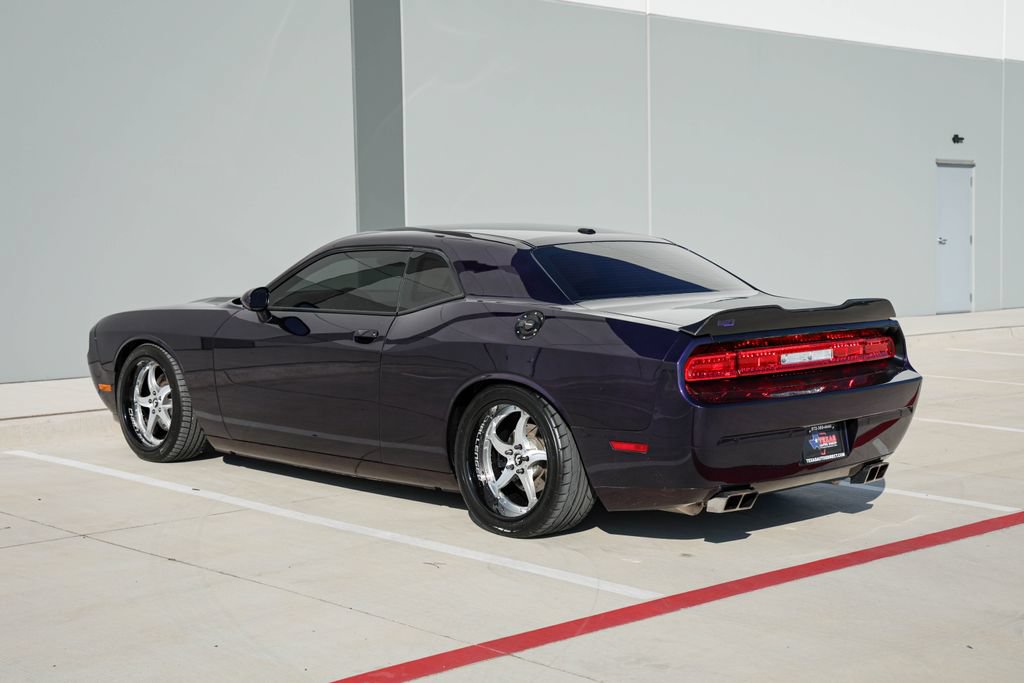 Used 2013 Dodge Challenger R/T Plus RWD image 5