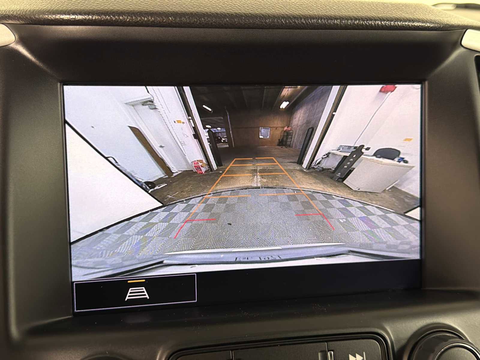 Used 2022 GMC Terrain SLT w/ Infotainment Package II FWD image 30