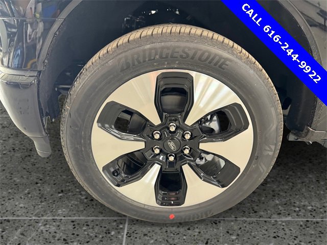 New 2025 Ford F150 Lightning Platinum image 5