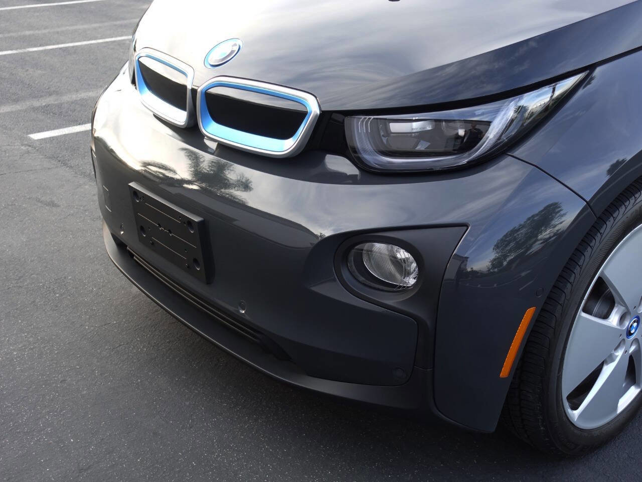 Used 2015 BMW i3 w/ Range Extender RWD image 6