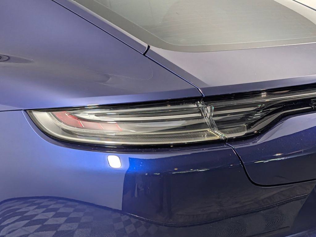 Certified 2022 Porsche Panamera 4 Executive AWD/4WD image 16