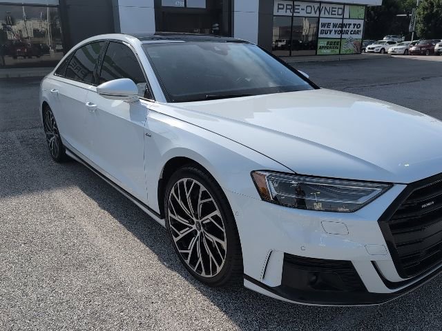 Used 2021 Audi A8 L 3.0T w/ Executive Plus Package AWD/4WD image 4