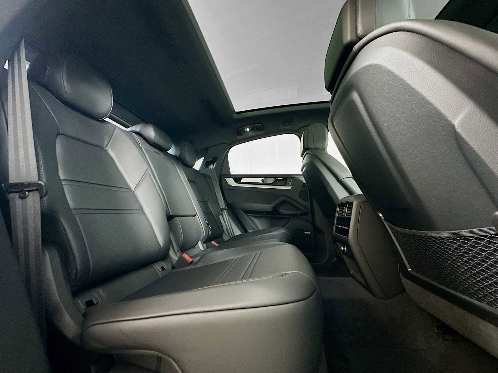 New 2026 Porsche Cayenne Coupe image 27