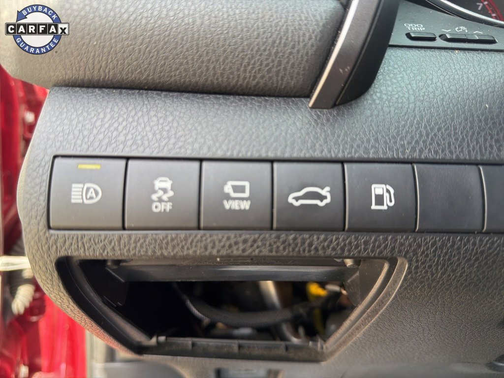 Used 2018 Toyota Camry XSE image 24