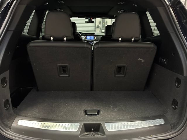 Certified 2025 Cadillac XT6 Premium Luxury AWD/4WD image 24