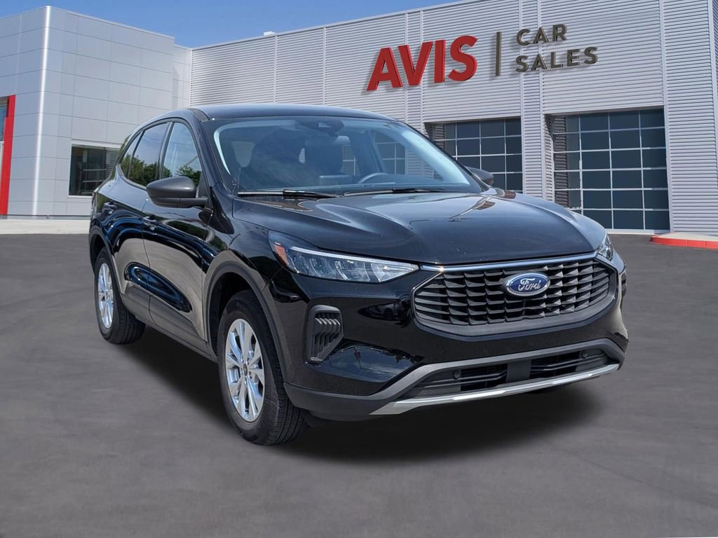 Used 2025 Ford Escape Active AWD/4WD image 3
