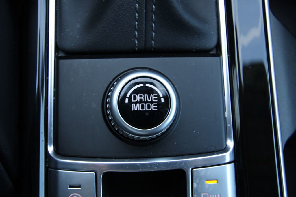 Used 2024 Kia Telluride EX w/ EX Captain's Chair Package image 28