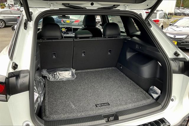 New 2025 Volkswagen Tiguan SE R-Line image 25