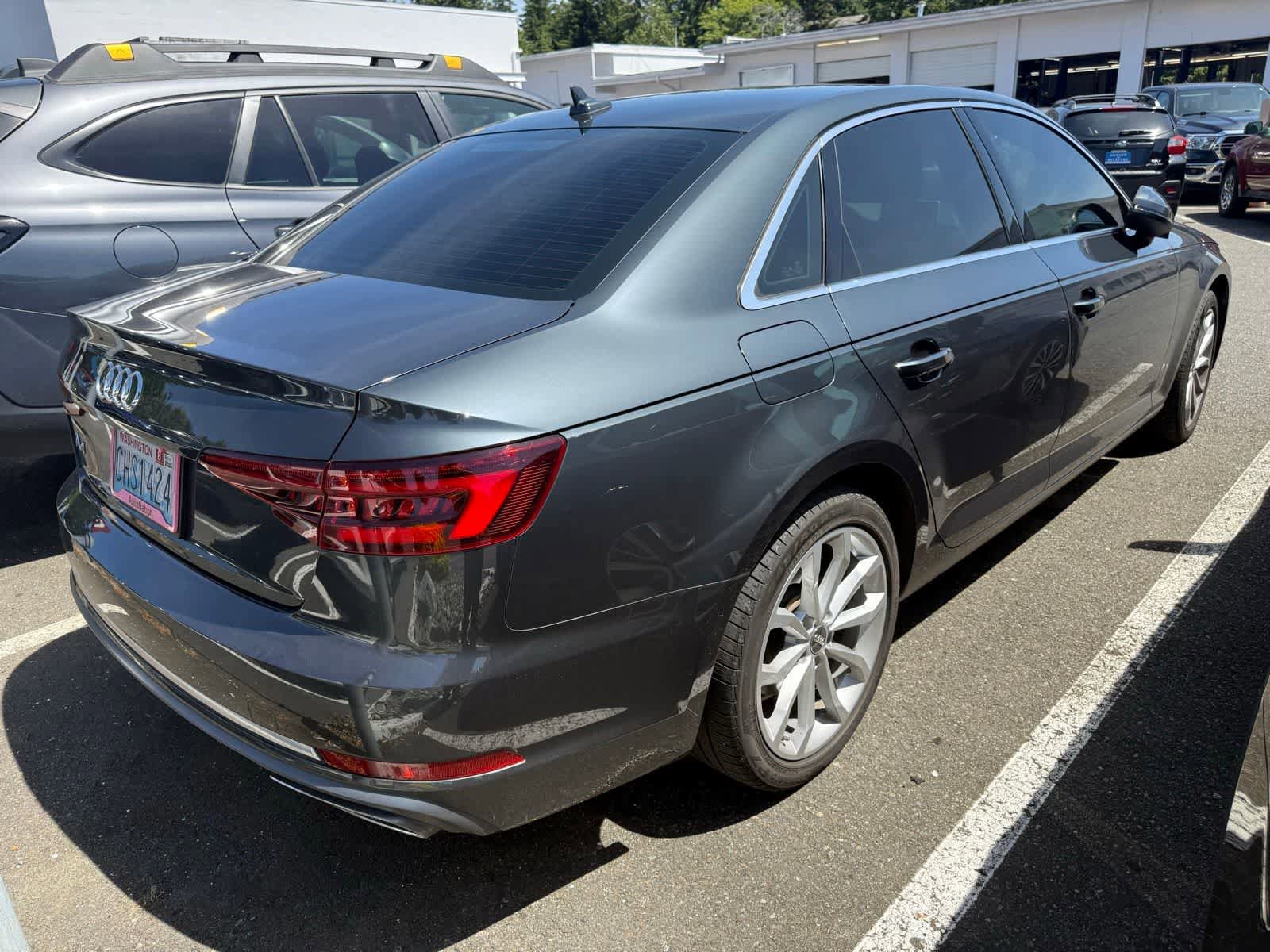 Used 2019 Audi A4 2.0T Premium Plus w/ Premium Plus Package FWD image 3