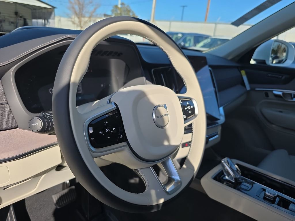New 2026 Volvo XC90 B6 Ultra w/ Protection Package image 26