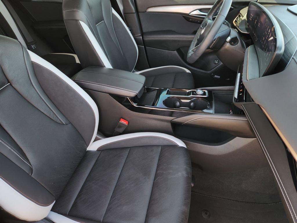 Used 2024 Buick Envision Sport Touring image 15