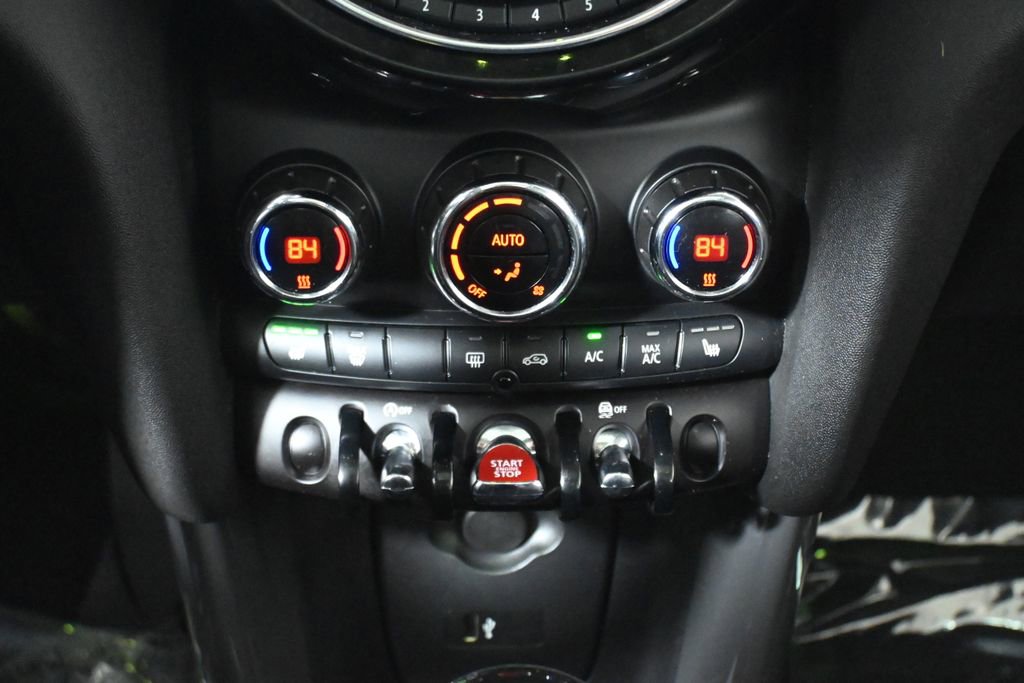 Used 2020 MINI Cooper 2-Door Hardtop image 22