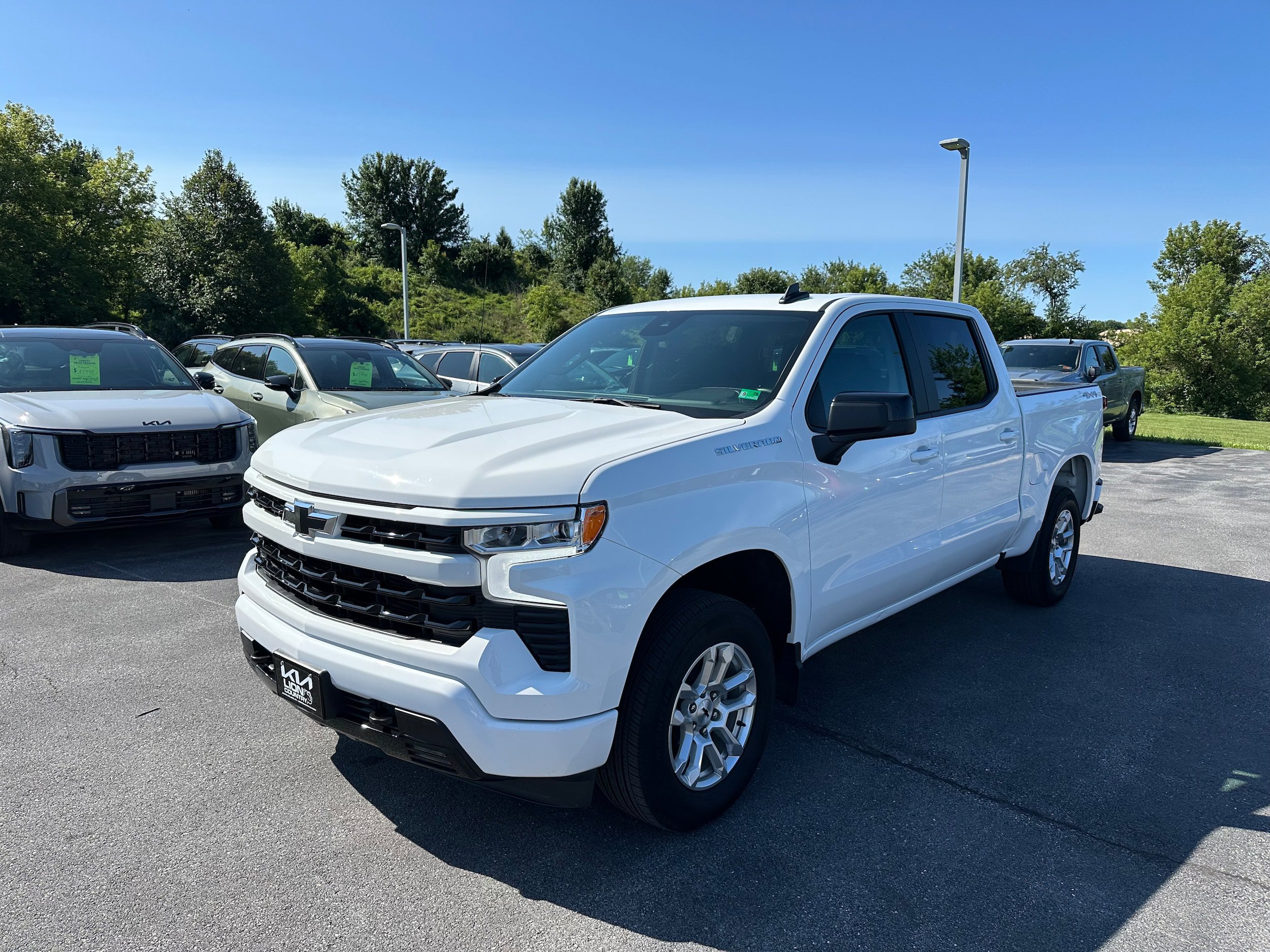 Used 2026 Chevrolet Silverado 1500 RST AWD/4WD image 1