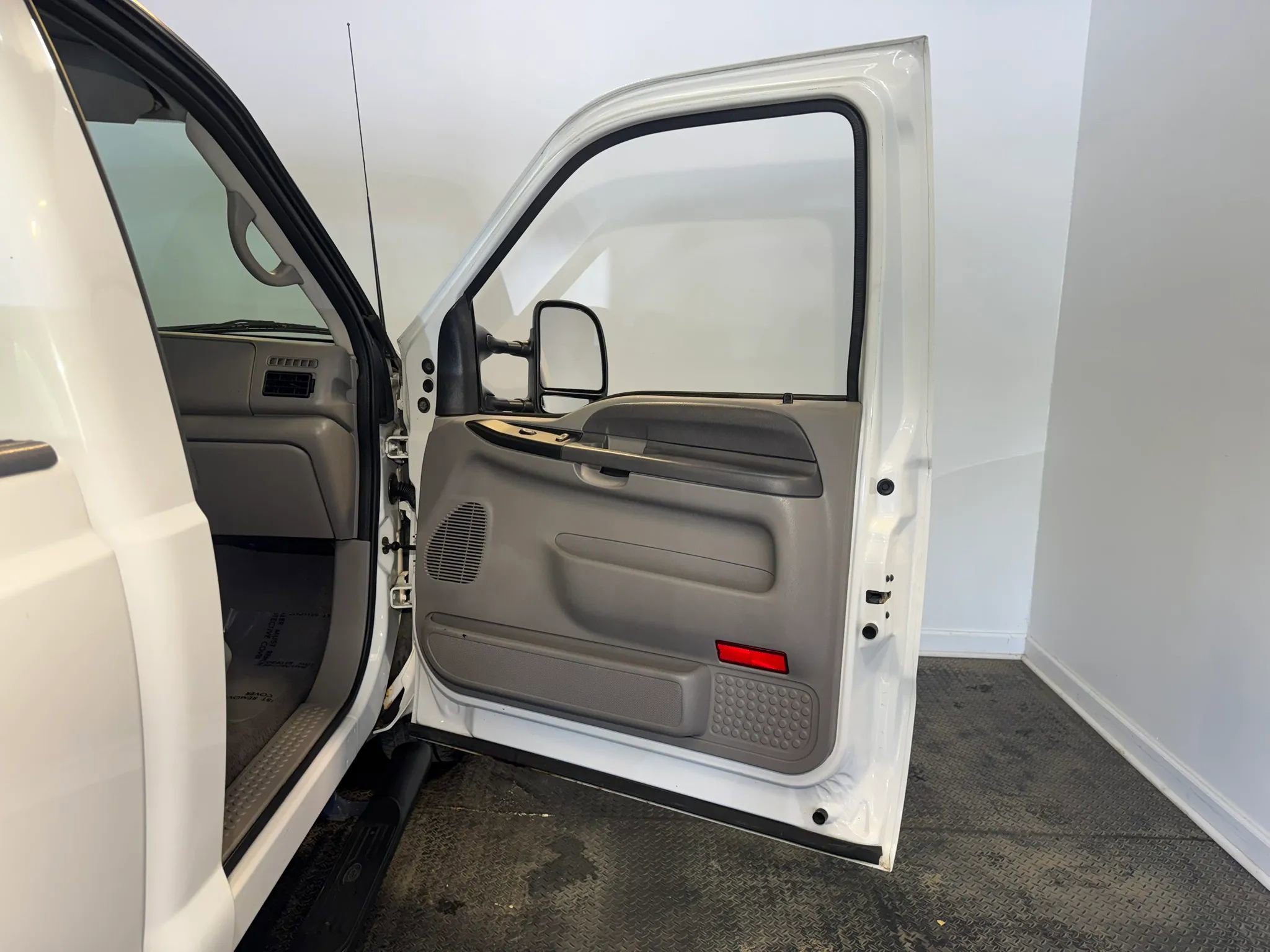Used 2001 Ford F350 2WD Regular Cab Super Duty image 21