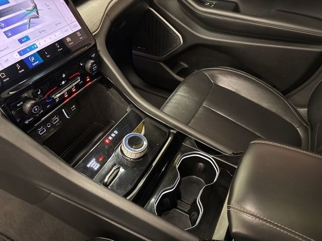 Used 2022 Jeep Grand Cherokee L Limited image 17