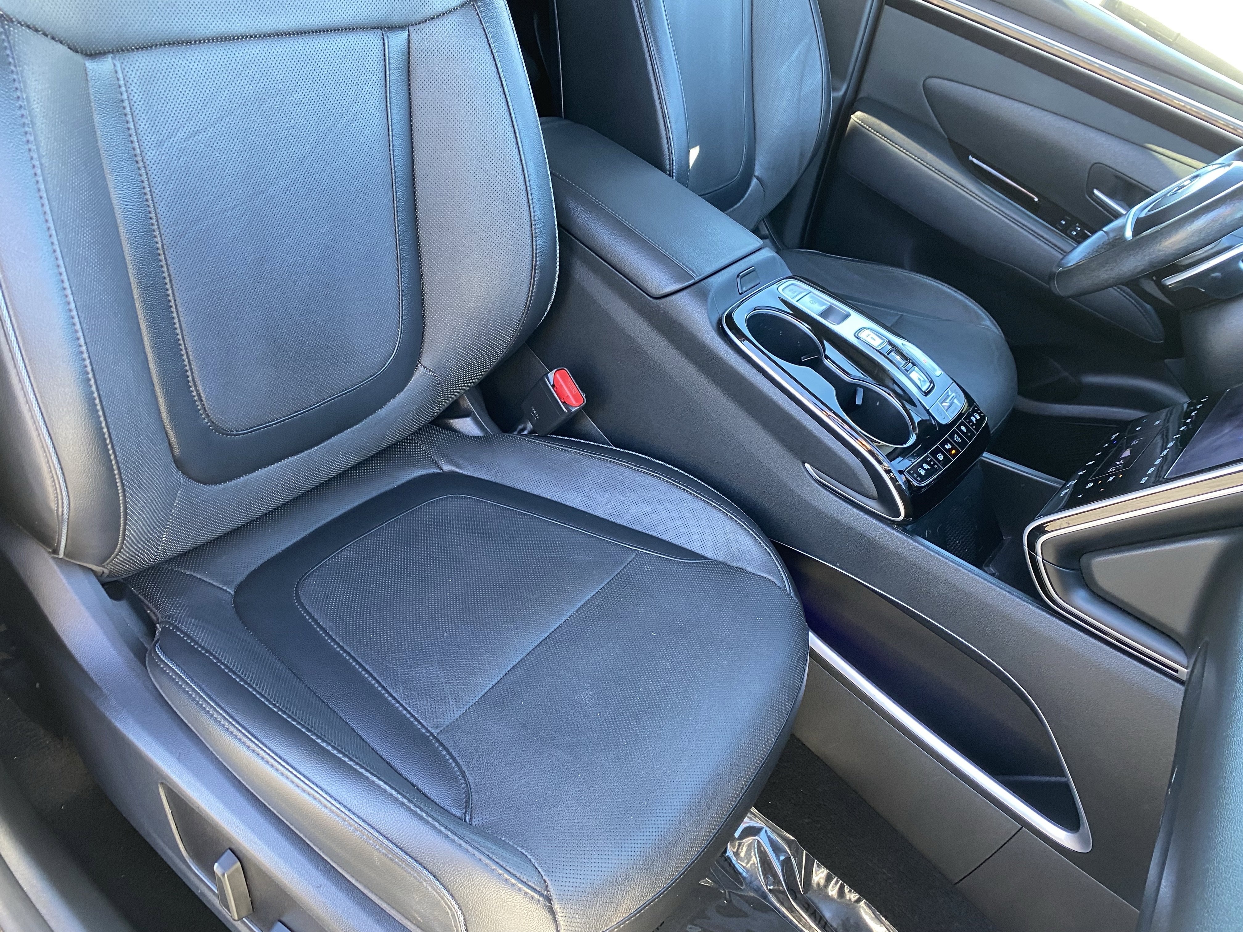 Used 2022 Hyundai Tucson Limited w/ Cargo Package image 8