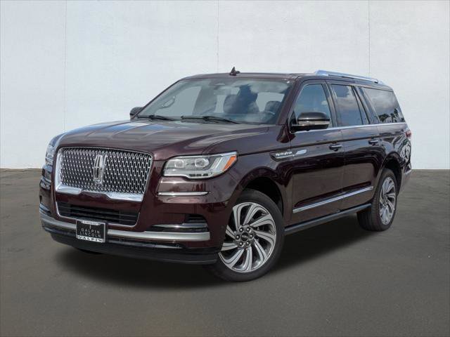 Used 2024 Lincoln Navigator L Reserve AWD/4WD image 1