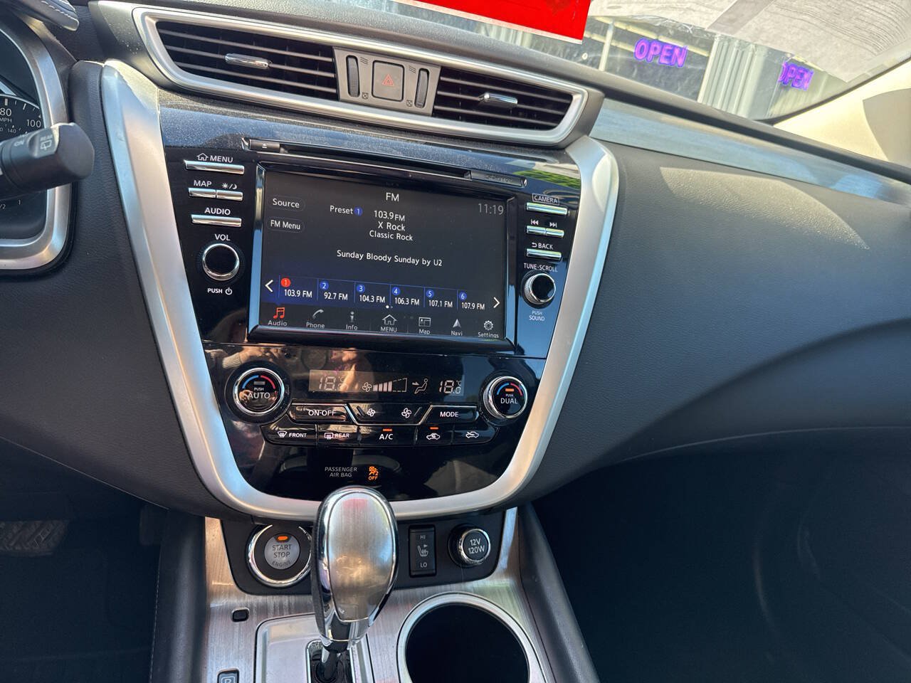 Used 2017 Nissan Murano SV AWD/4WD image 38