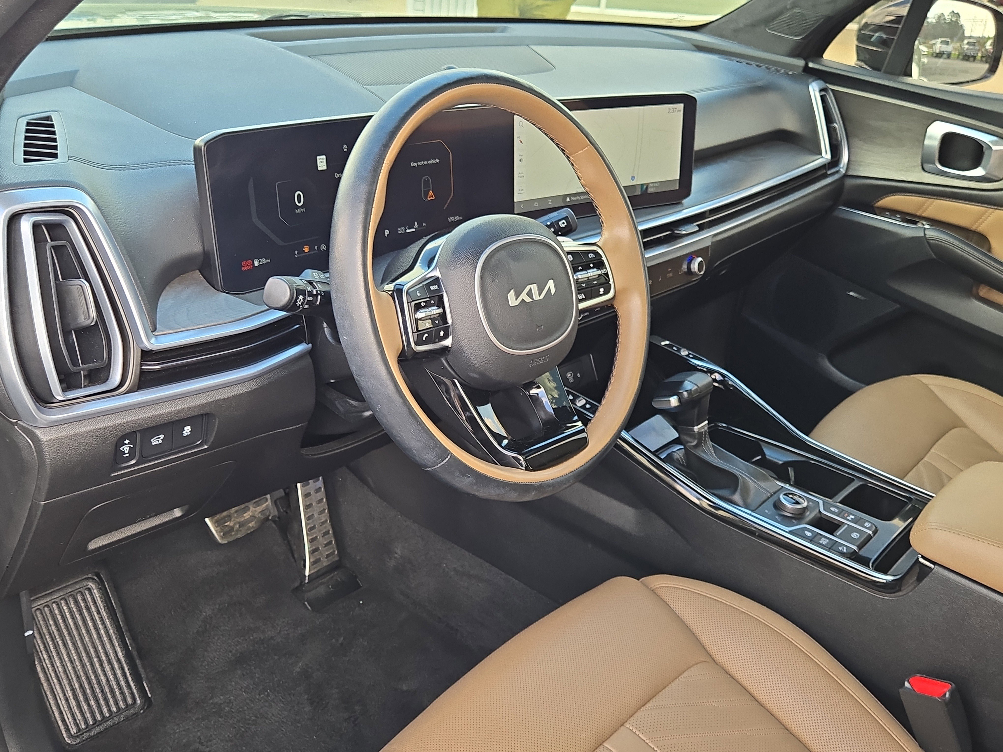 Used 2024 Kia Sorento SX Prestige w/ Olive Brown Leather Package image 25