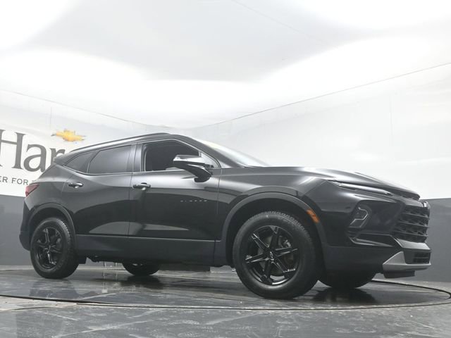 Used 2024 Chevrolet Blazer LT w/ Midnight/Sport Edition image 2